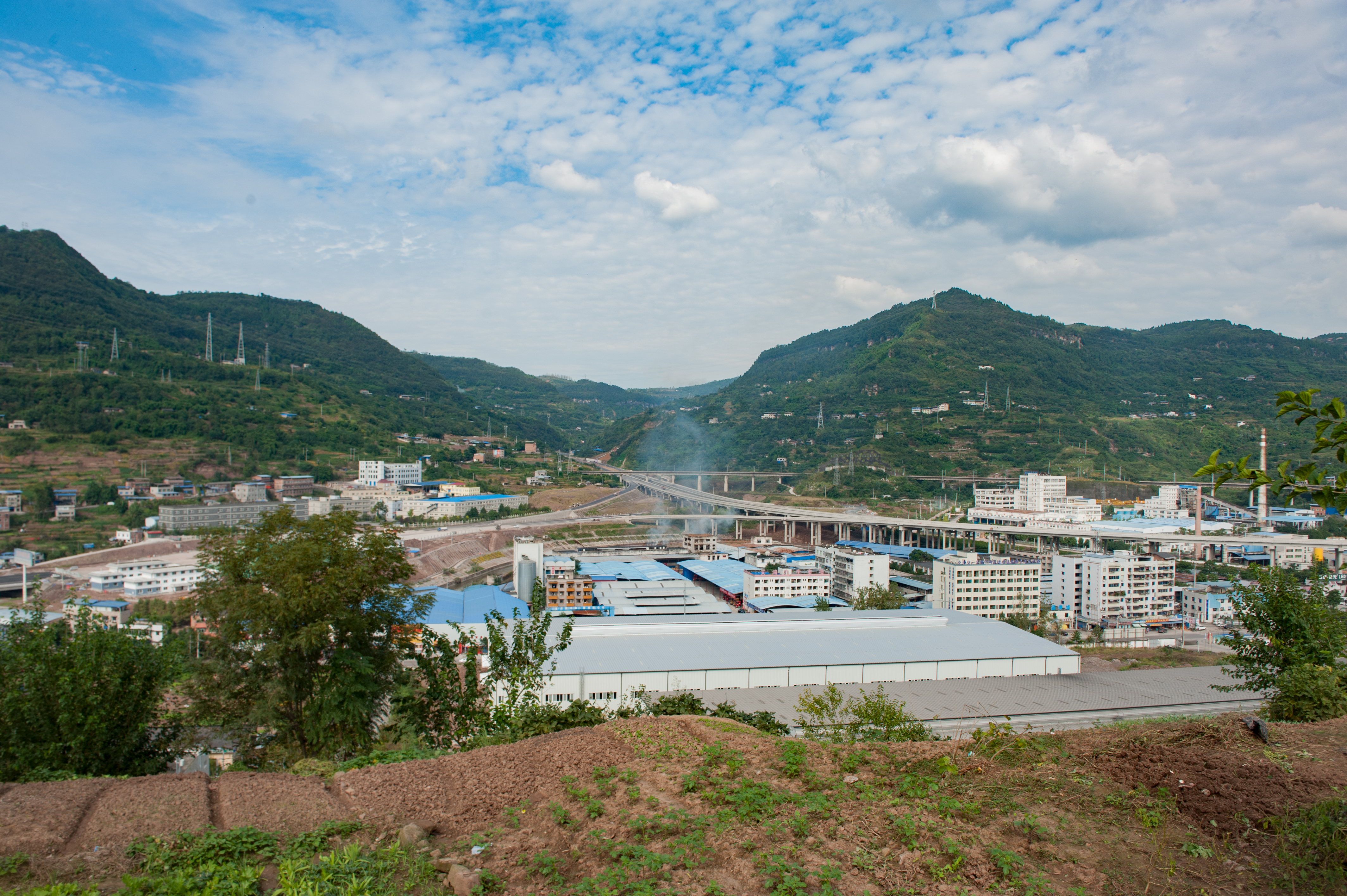 五桥芦家坝工业园.jpg